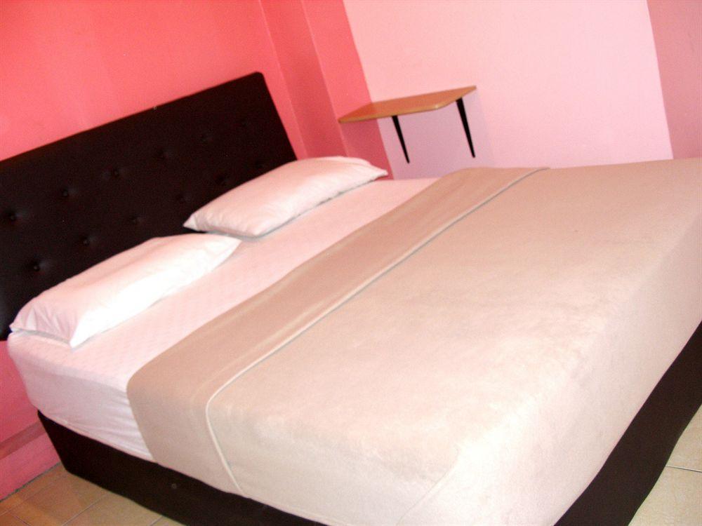 Hotel Pudu 88 @ China Town Kuala Lumpur Buitenkant foto